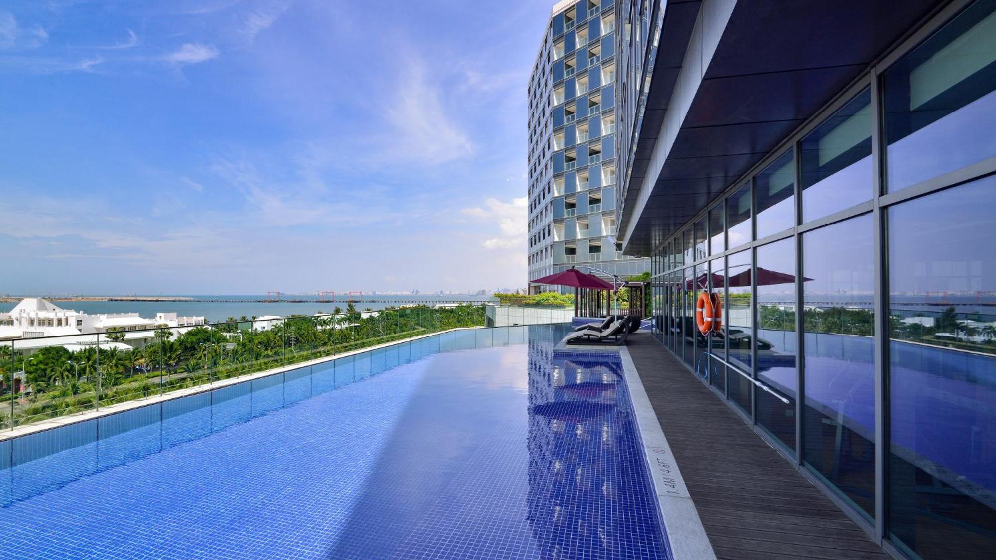 Holiday Inn Haikou West Coast, An Ihg Hotel Екстер'єр фото